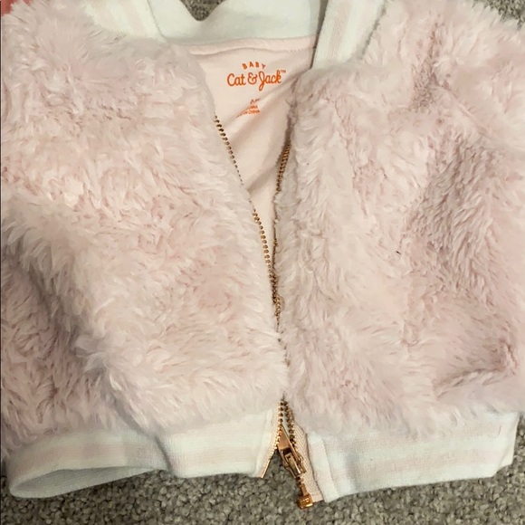 Two 0-3 month baby girl jackets! - Picture 3 of 3
